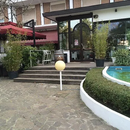 La Meridiana Hotel 4*