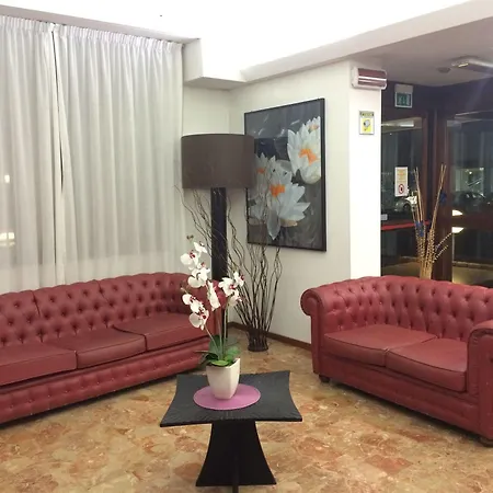 Otel La Meridiana 4*