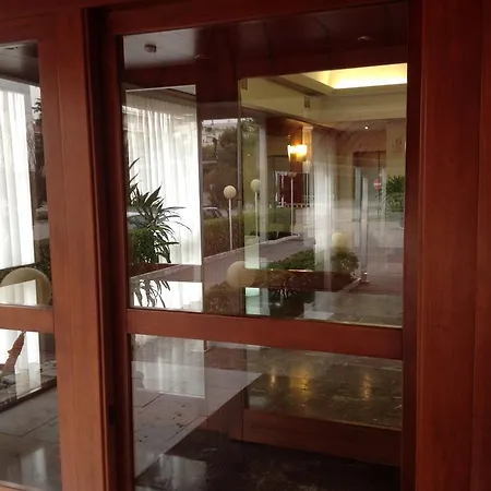 La Meridiana Hotel 4*